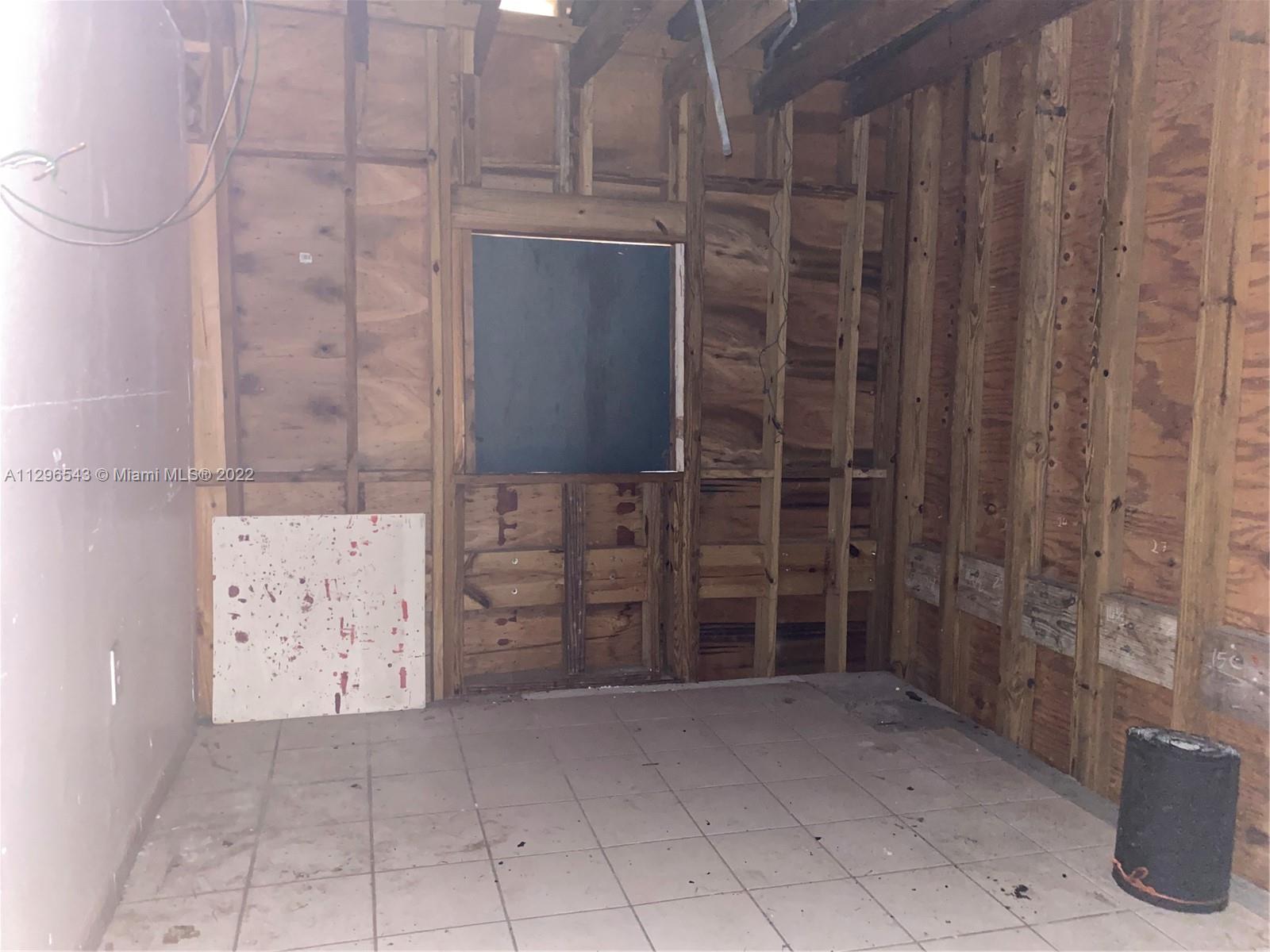 See details / sq. ft. $ 2022-11-01 0 Photo