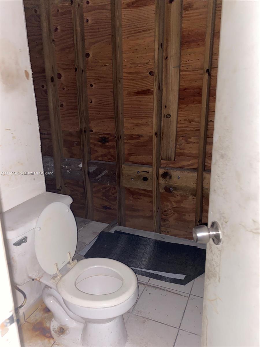 See details / sq. ft. $ 2022-11-01 0 Photo