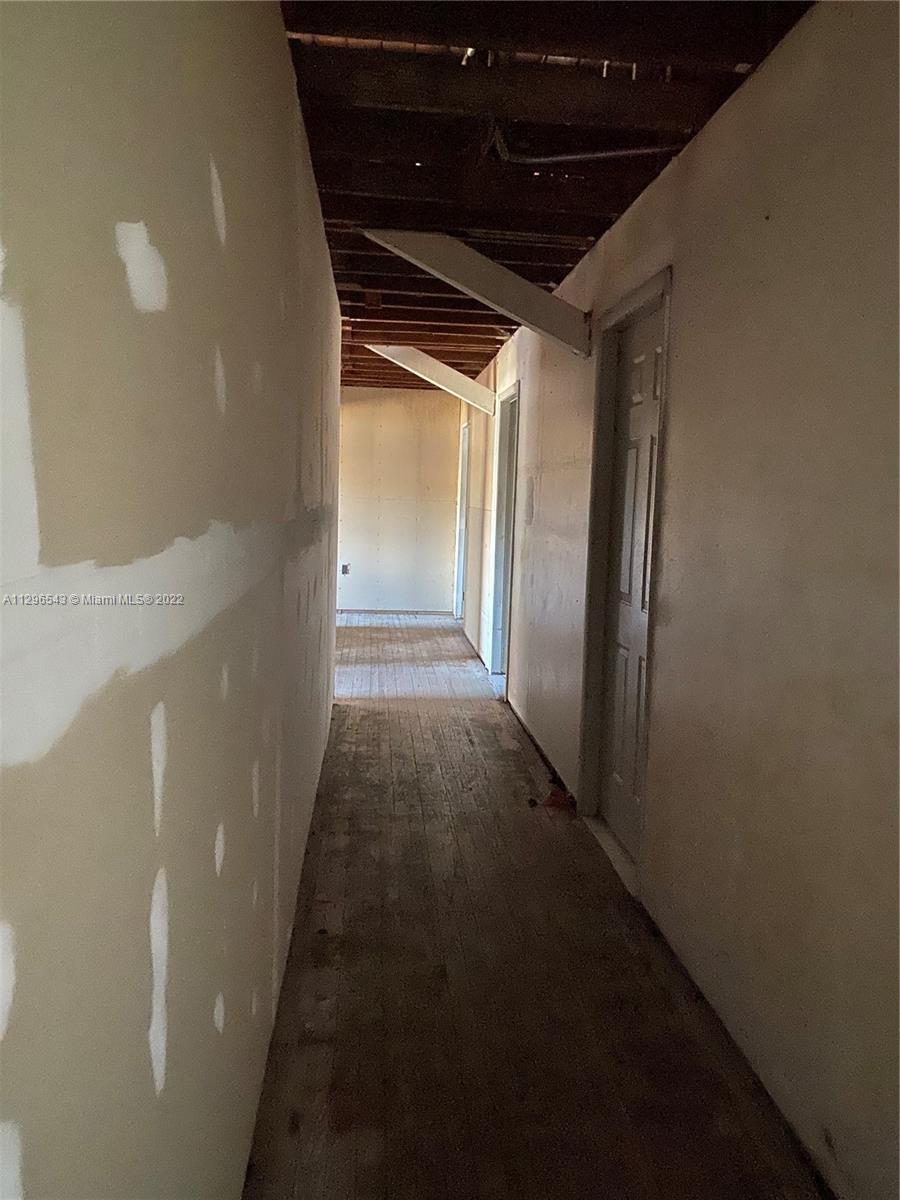 See details / sq. ft. $ 2022-11-01 0 Photo