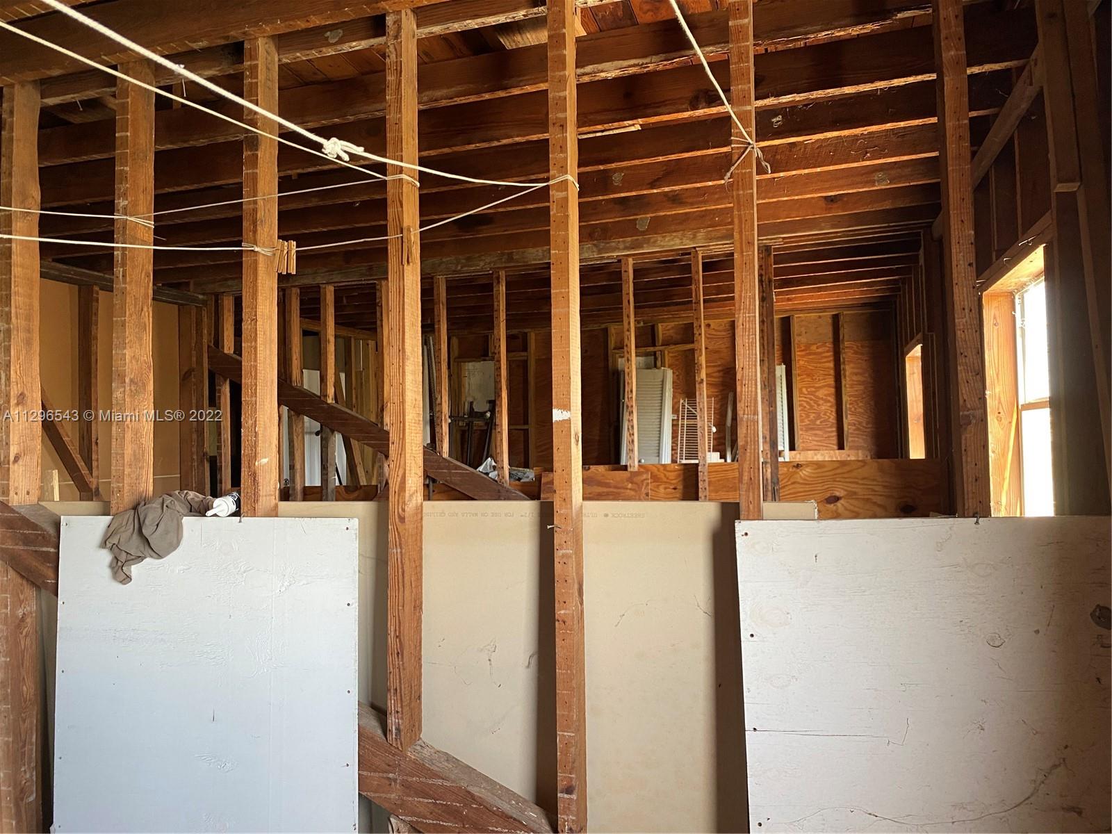 See details / sq. ft. $ 2022-11-01 0 Photo