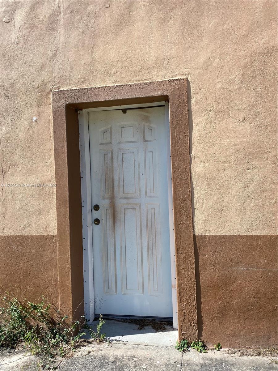 See details / sq. ft. $ 2022-11-01 0 Photo
