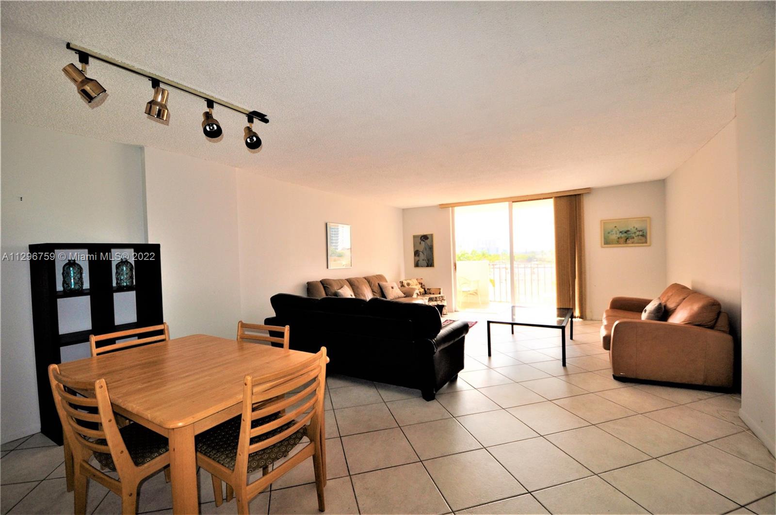 Photo of 1865 Ocean Dr #3I, Hallandale Beach, Florida, 33009 -