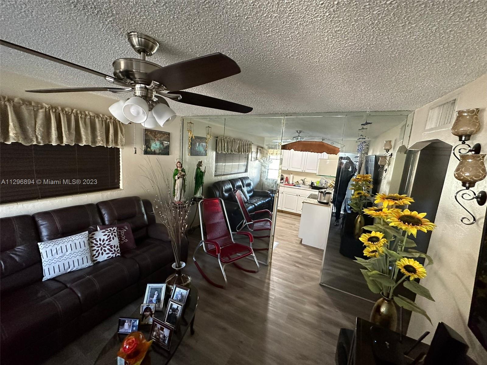 See details / 2822 sq. ft. $ 2023-01-16 0 Photo