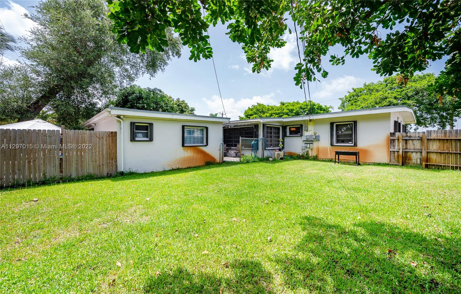 See details / 1666 sq. ft. $ 2022-12-31 0 Photo