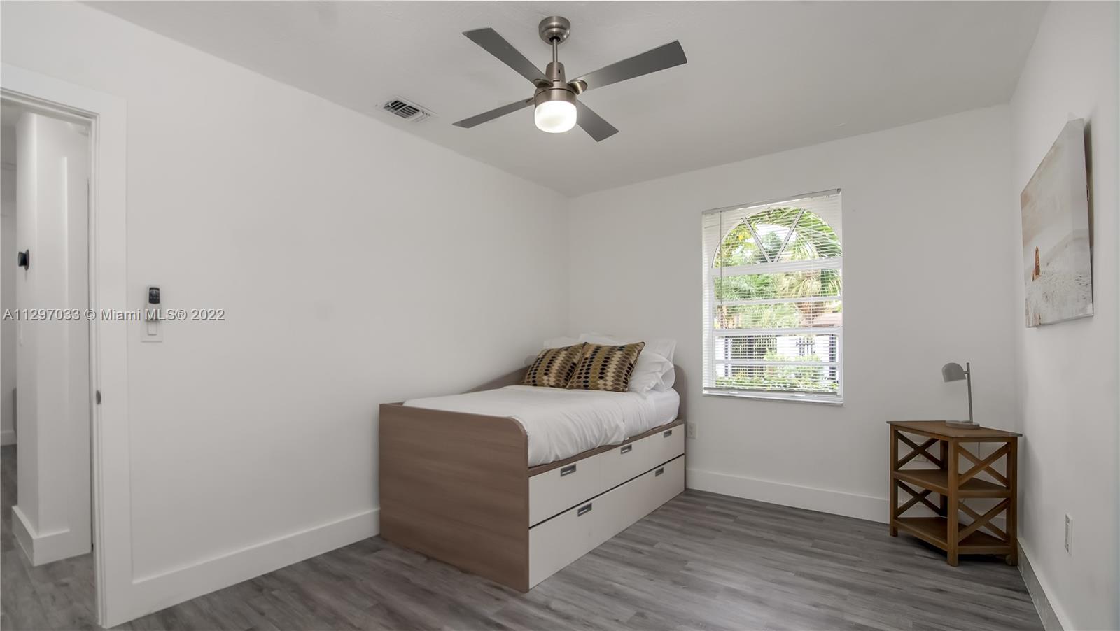 See details / 1620 sq. ft. $ 2022-11-02 0 Photo