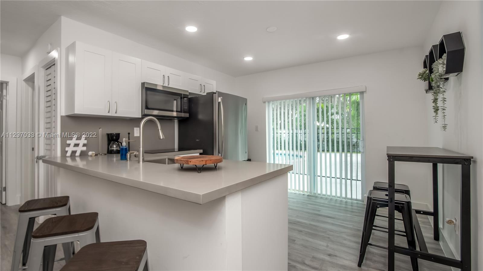 See details / 1620 sq. ft. $ 2022-11-02 0 Photo