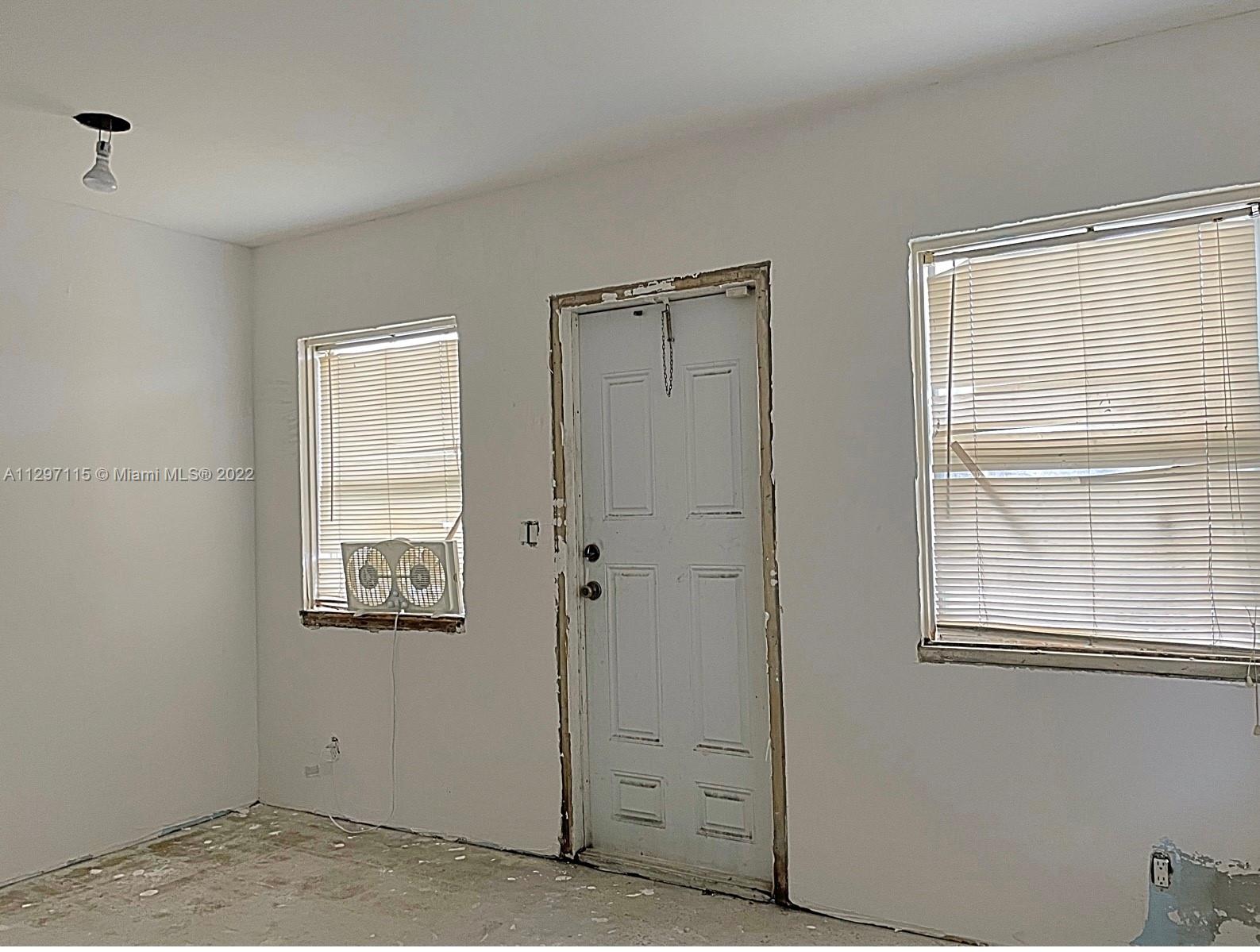 See details / 1020 sq. ft. $ 2022-11-14 0 Photo