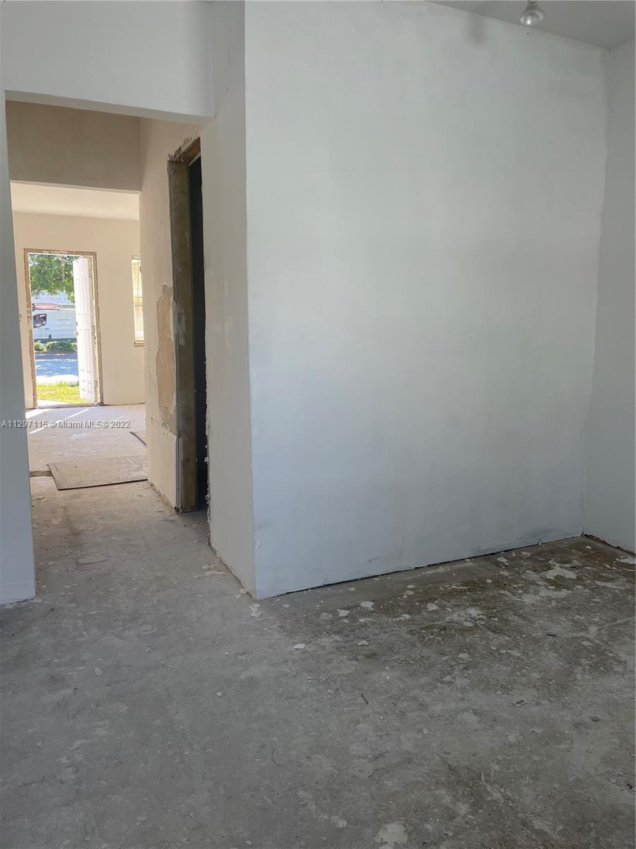 See details / 1020 sq. ft. $ 2022-11-14 0 Photo
