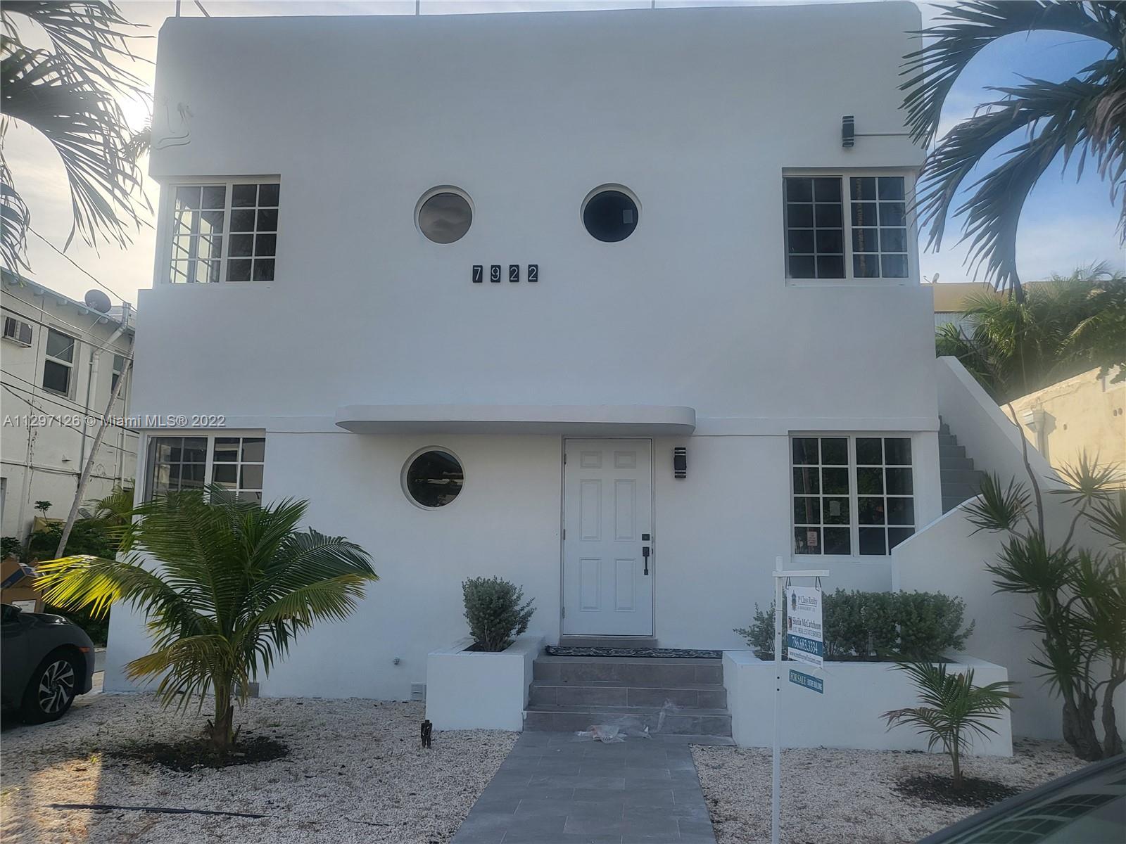 See details / 4215 sq. ft. $ 2022-11-02 0 Photo