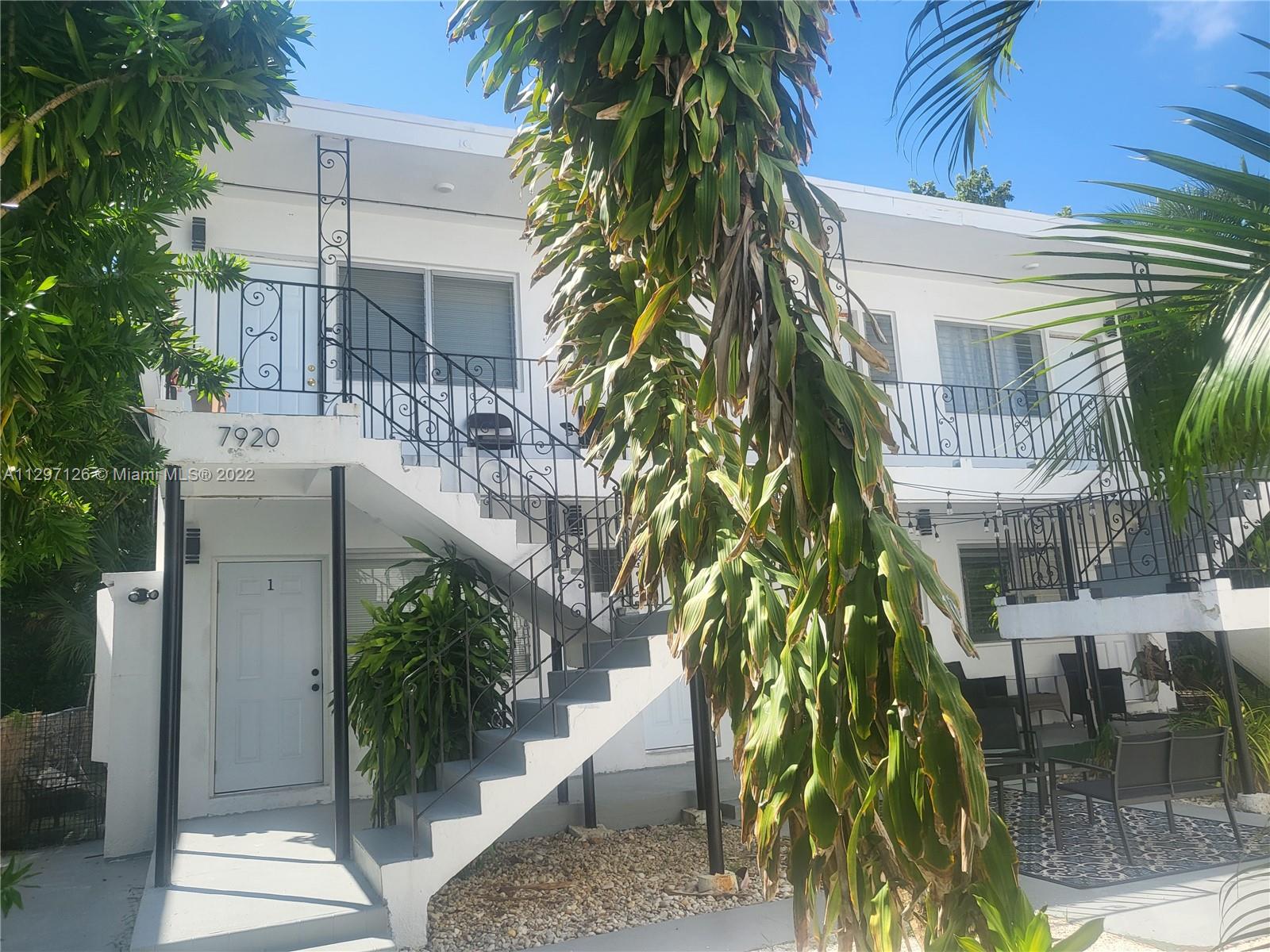 See details / 4215 sq. ft. $ 2022-11-02 0 Photo