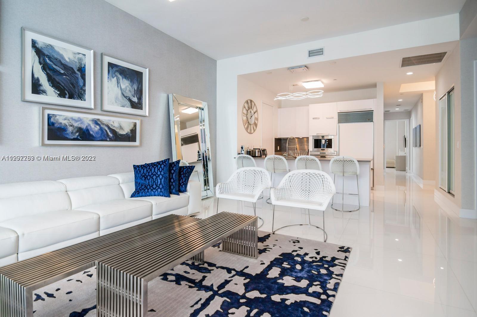 See details 4002 3 / 4 1979 sq. ft. $ 2022-11-02 0 Photo