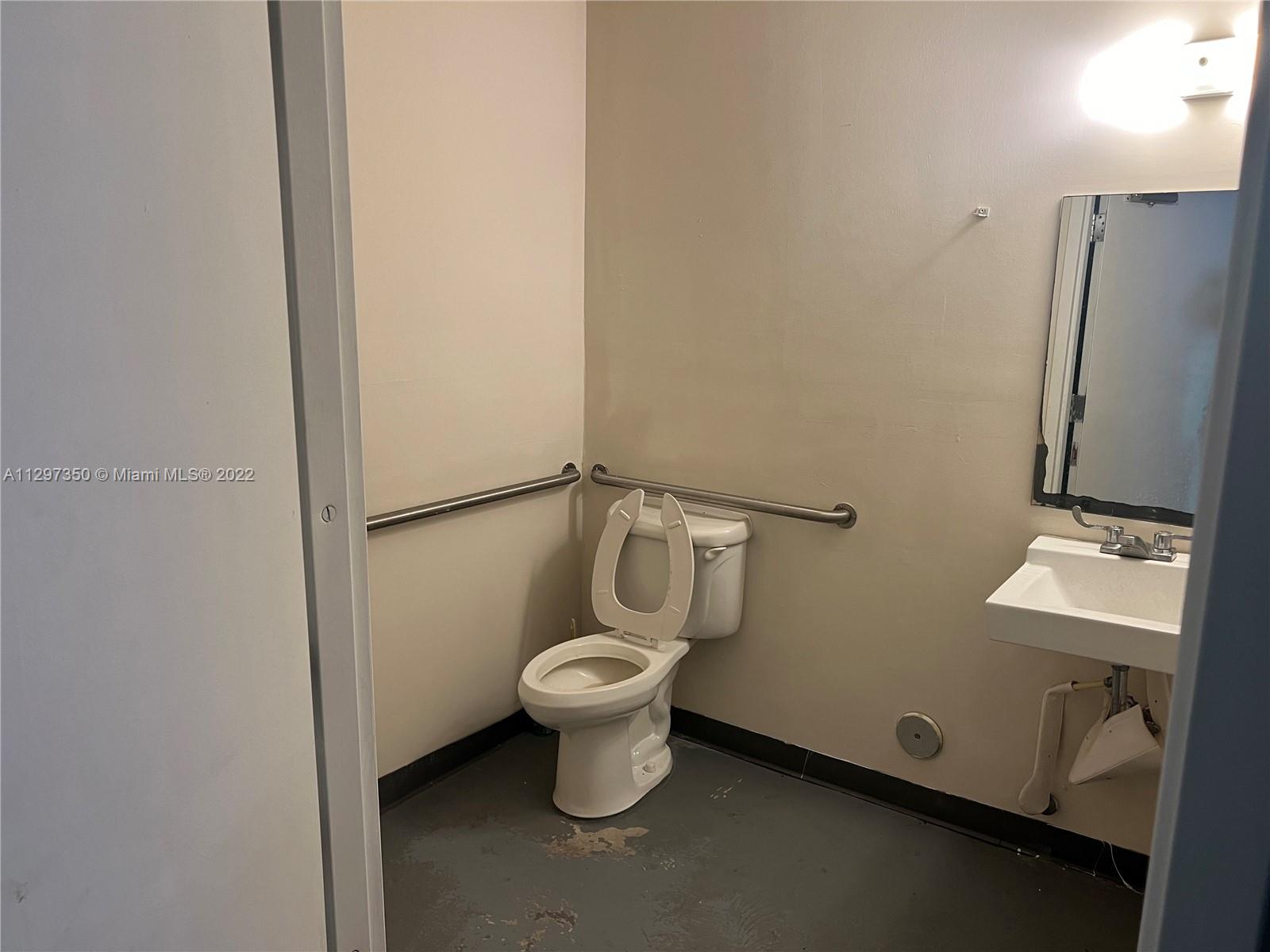 See details C5 / sq. ft. $ 2022-11-02 0 Photo