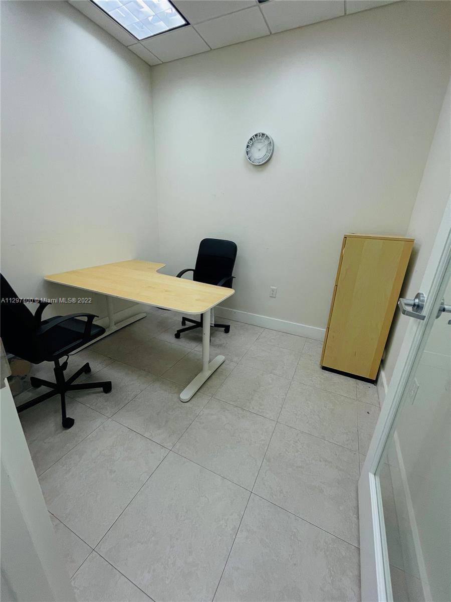 See details 7353 / sq. ft. $ 2022-11-02 0 Photo