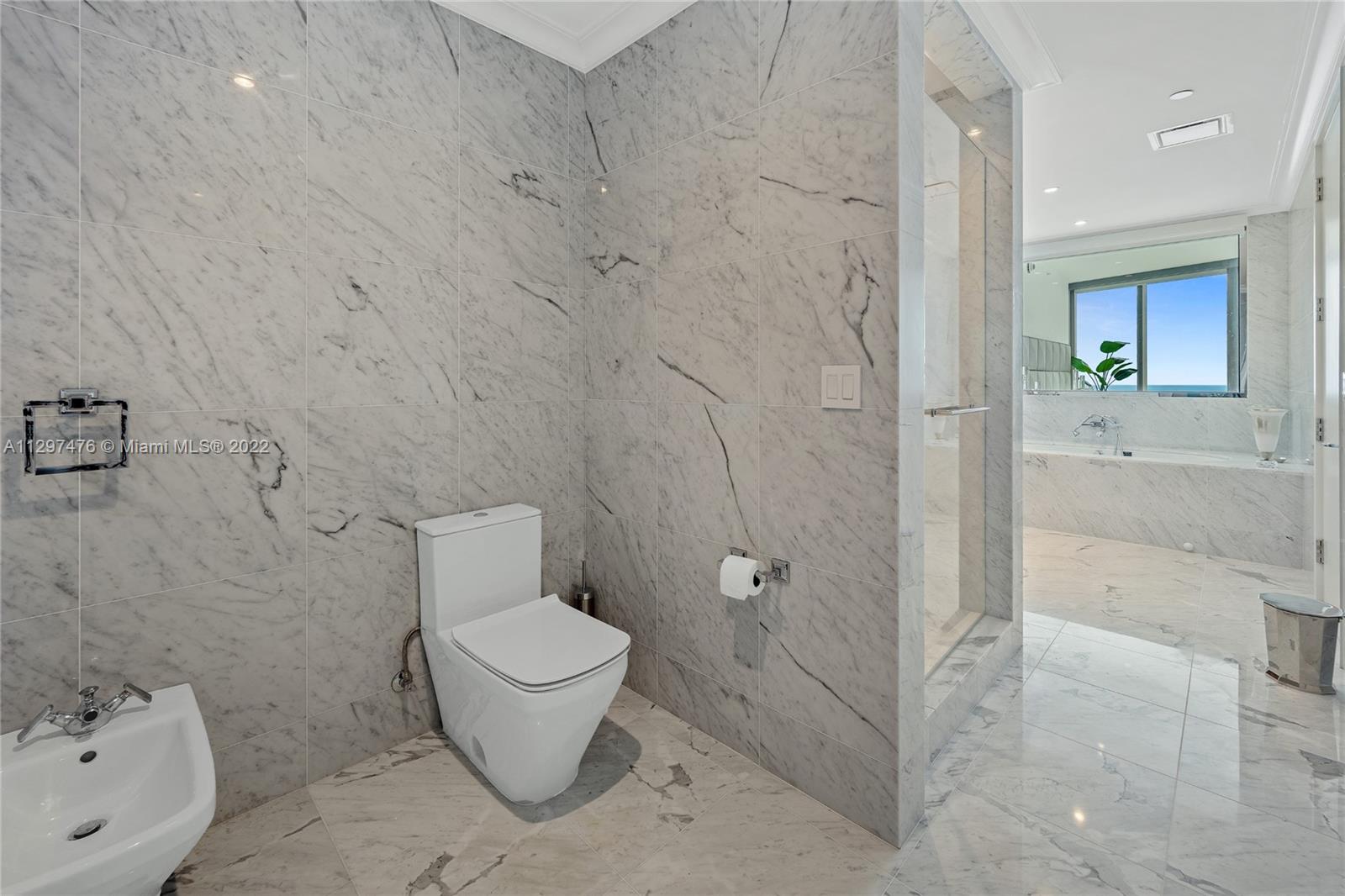 See details 3605 4 / 6 3204 sq. ft. $ 2022-11-02 0 Photo