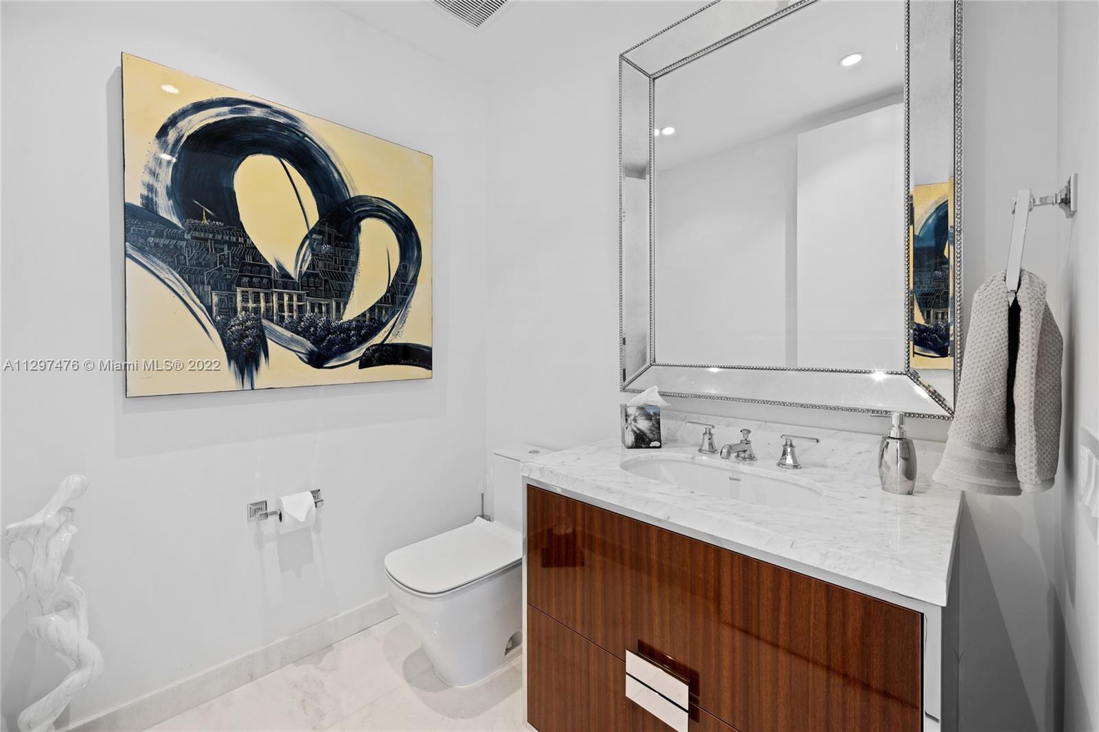 See details 3605 4 / 6 3204 sq. ft. $ 2022-11-02 0 Photo