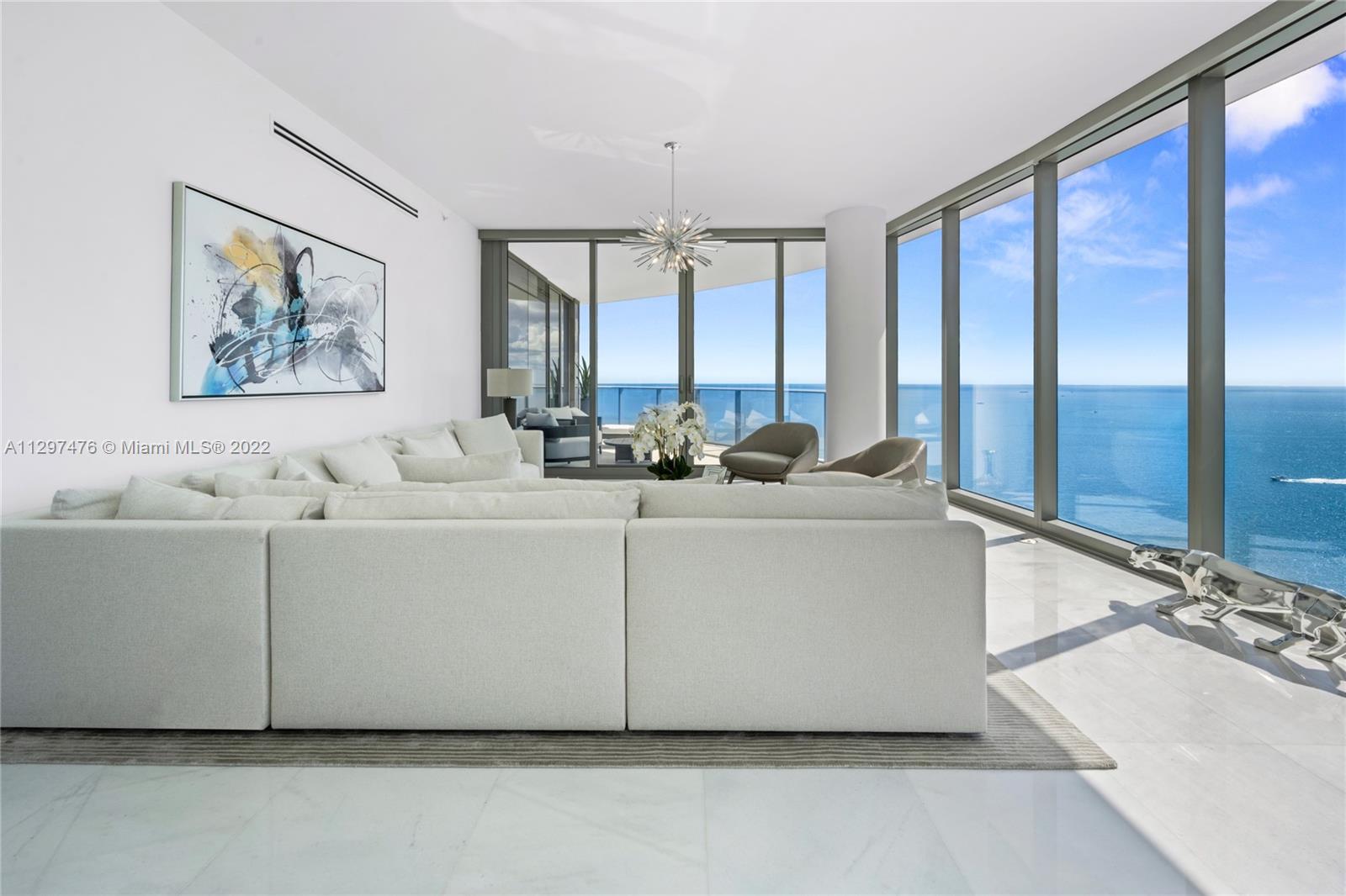 See details 3605 4 / 6 3204 sq. ft. $ 2022-11-02 0 Photo