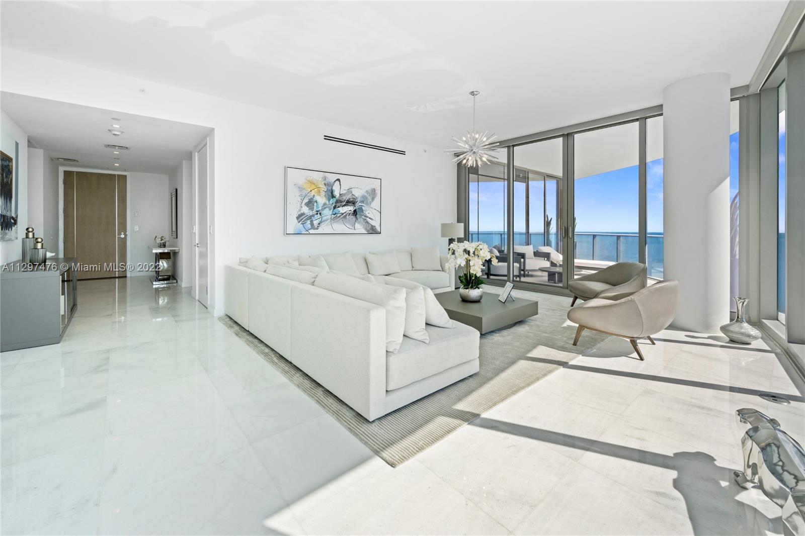 See details 3605 4 / 6 3204 sq. ft. $ 2022-11-02 0 Photo