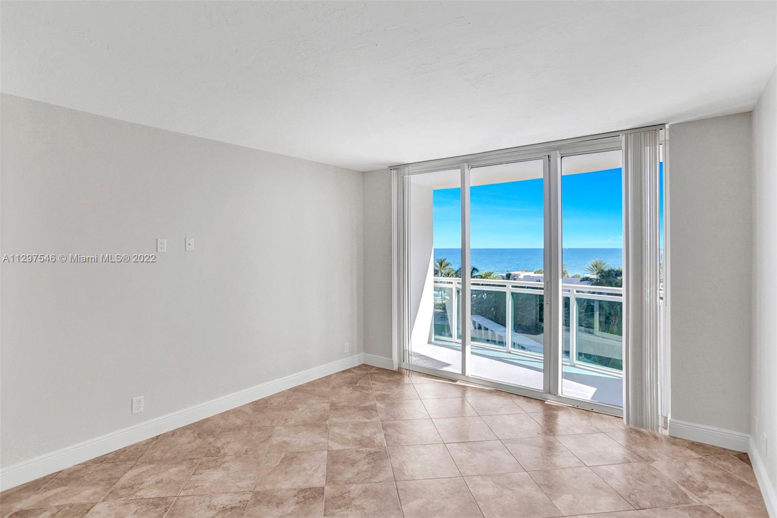 Photo of 3001 Ocean Dr #625, Hollywood, Florida, 33019 -
