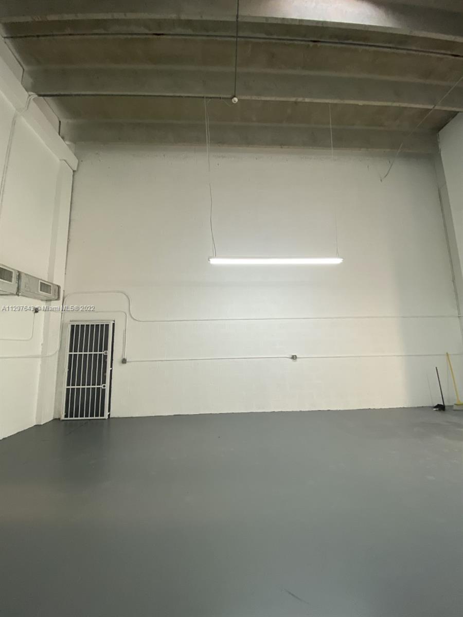 See details 8 / sq. ft. $ 2022-11-02 0 Photo