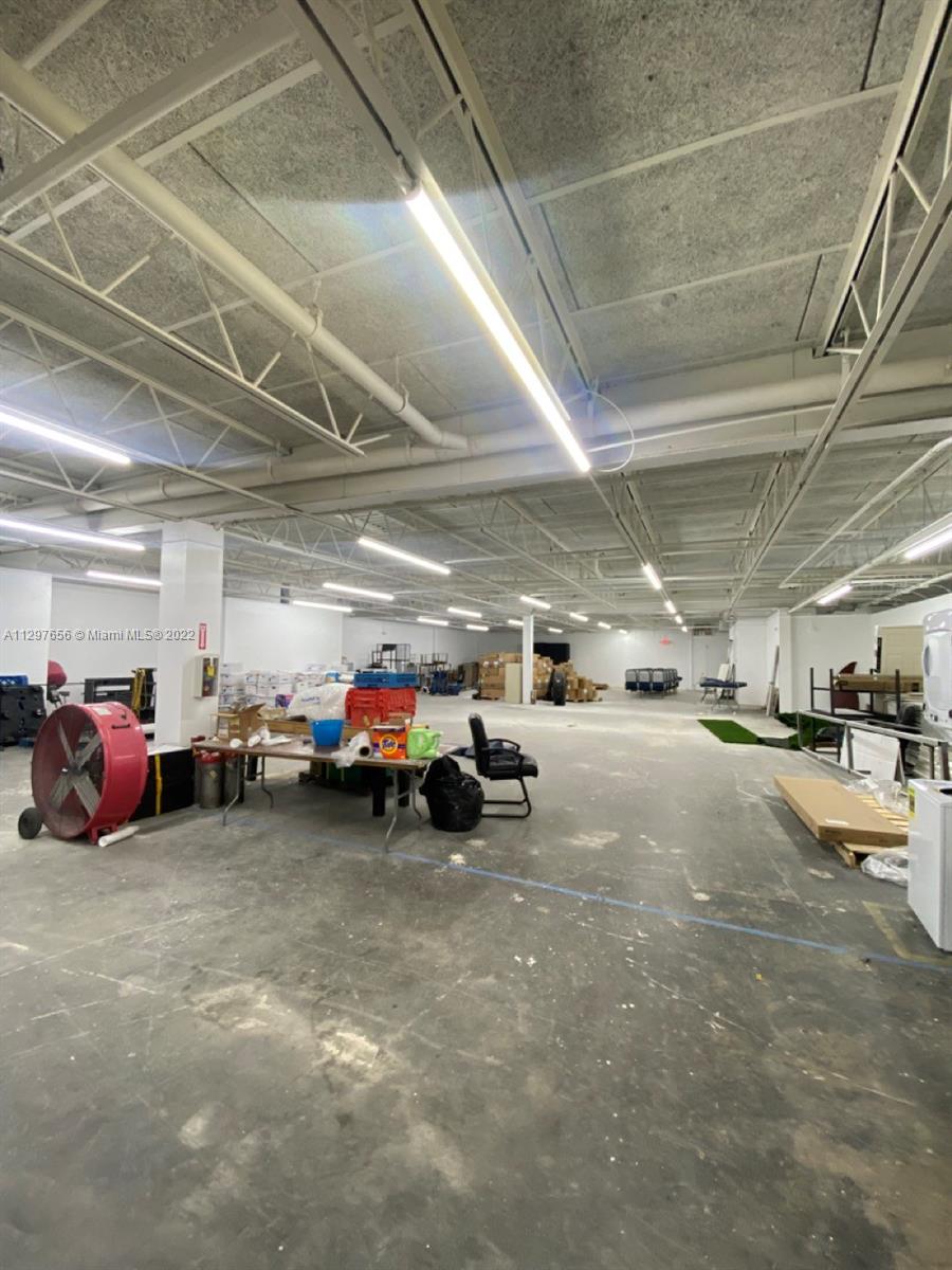 See details / sq. ft. $ 2022-11-02 0 Photo