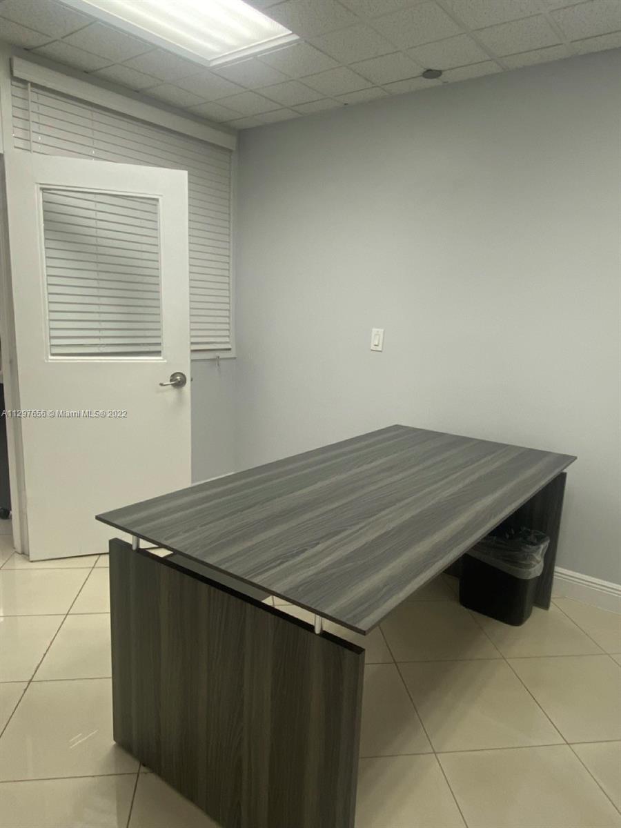 See details / sq. ft. $ 2022-11-02 0 Photo