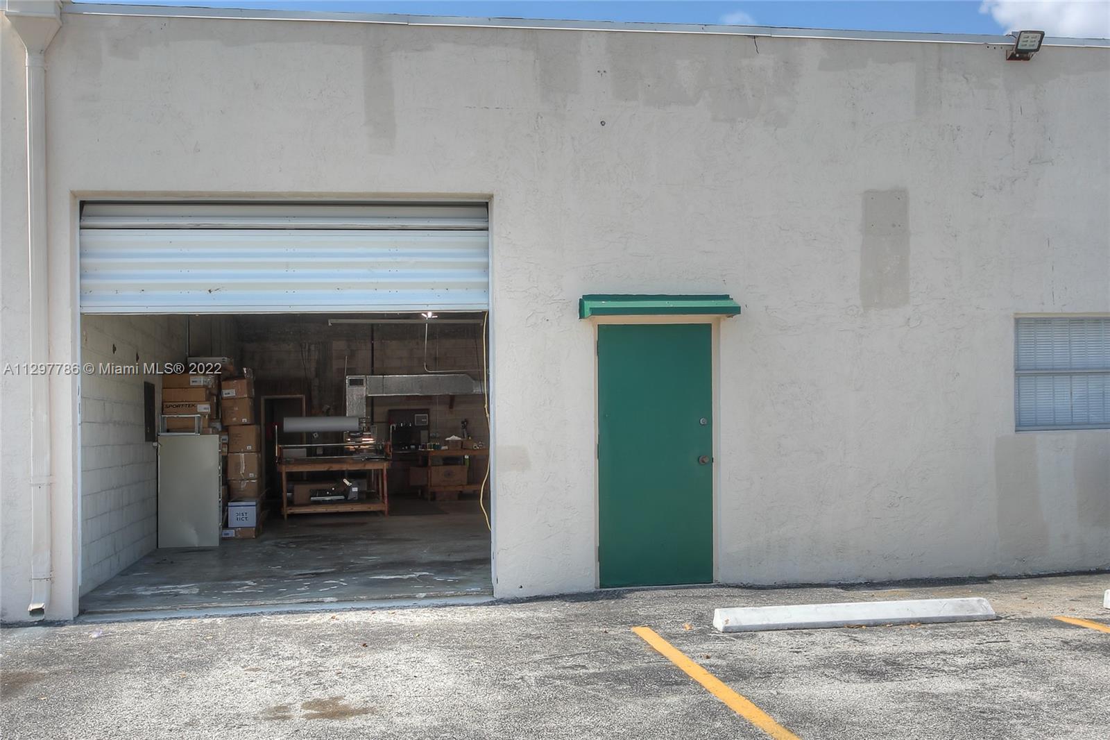 See details / sq. ft. $ 2022-11-03 0 Photo
