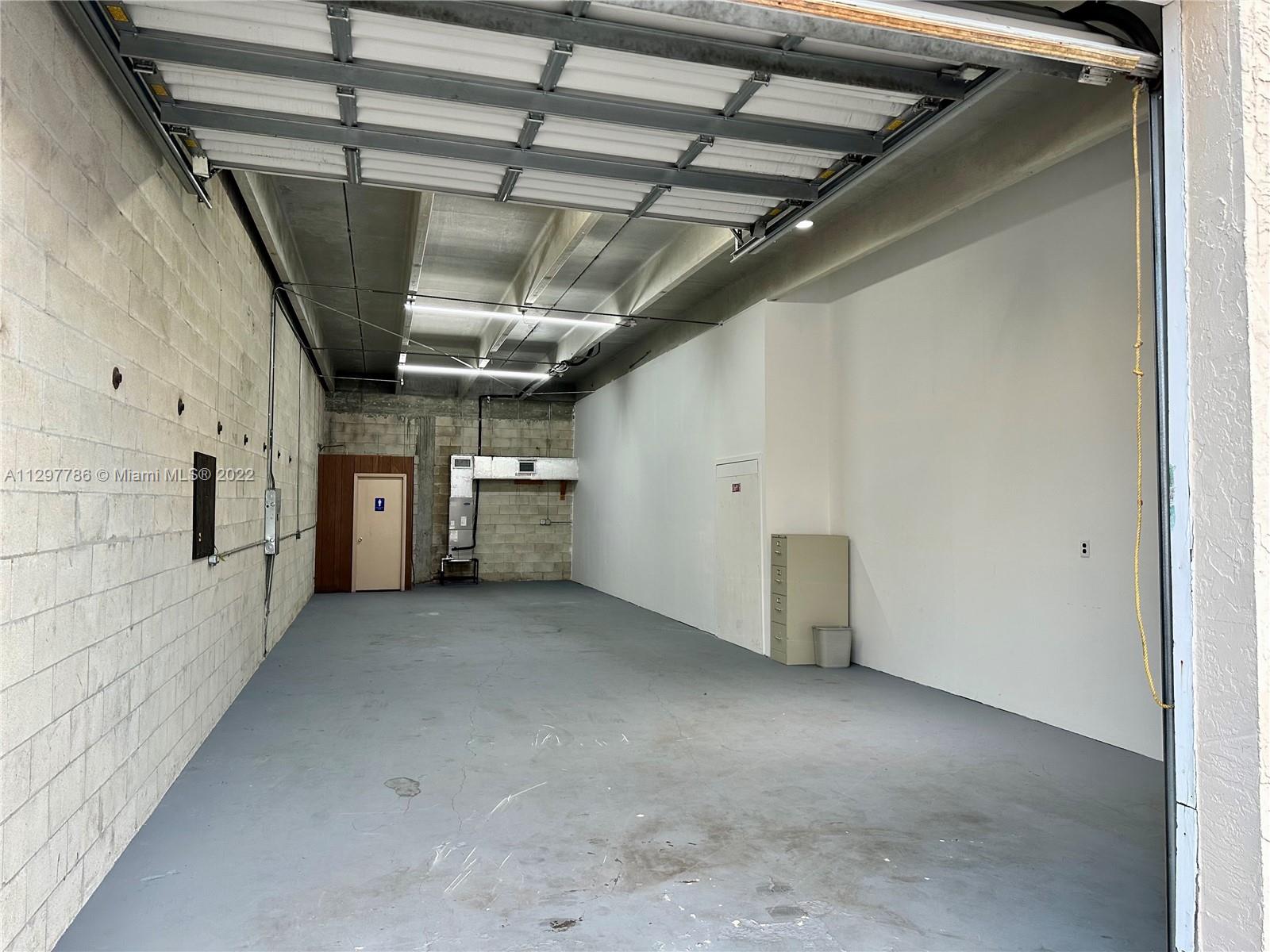 See details / sq. ft. $ 2022-11-03 0 Photo
