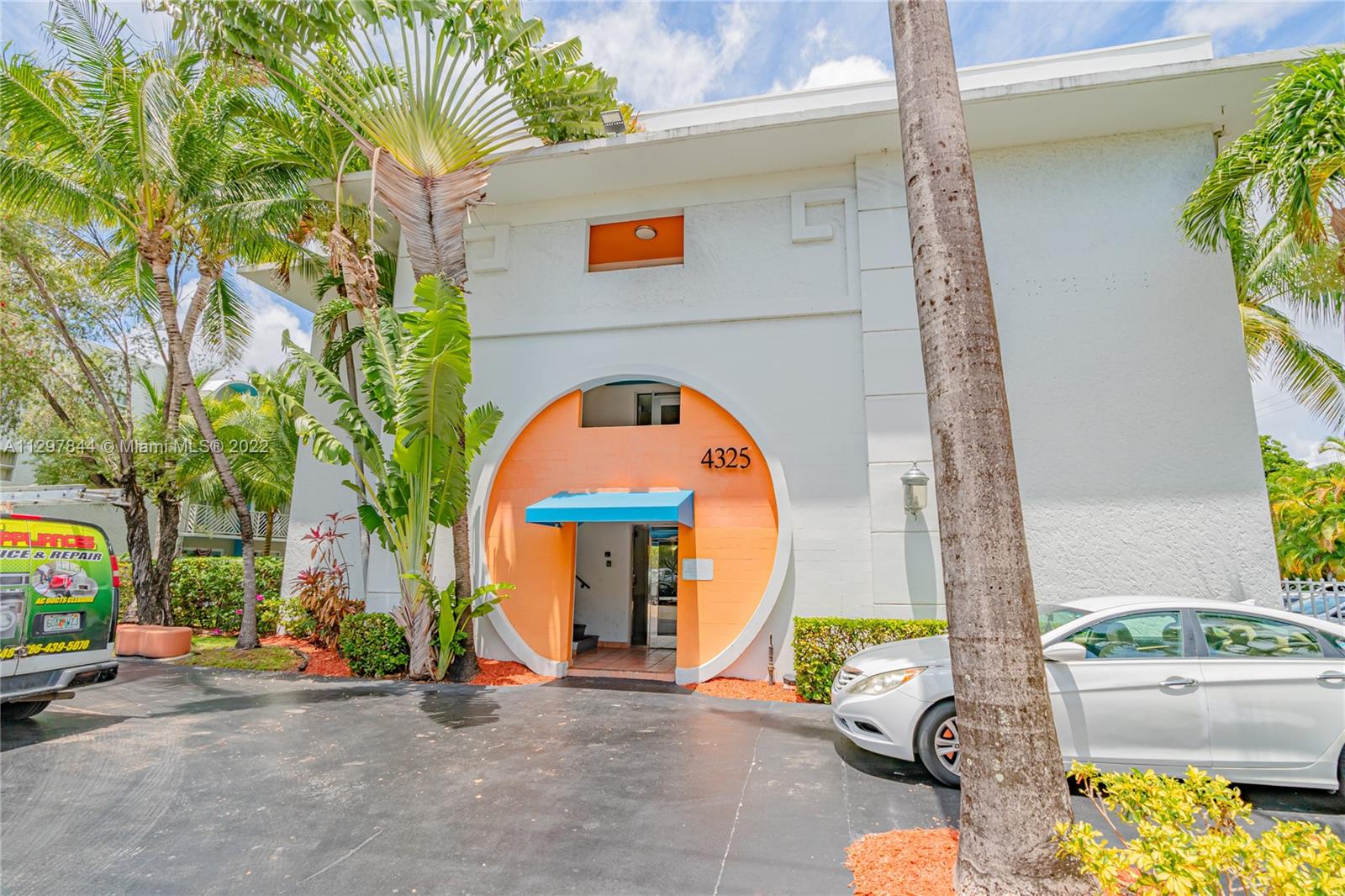 See details / sq. ft. $ 2022-12-13 0 Photo