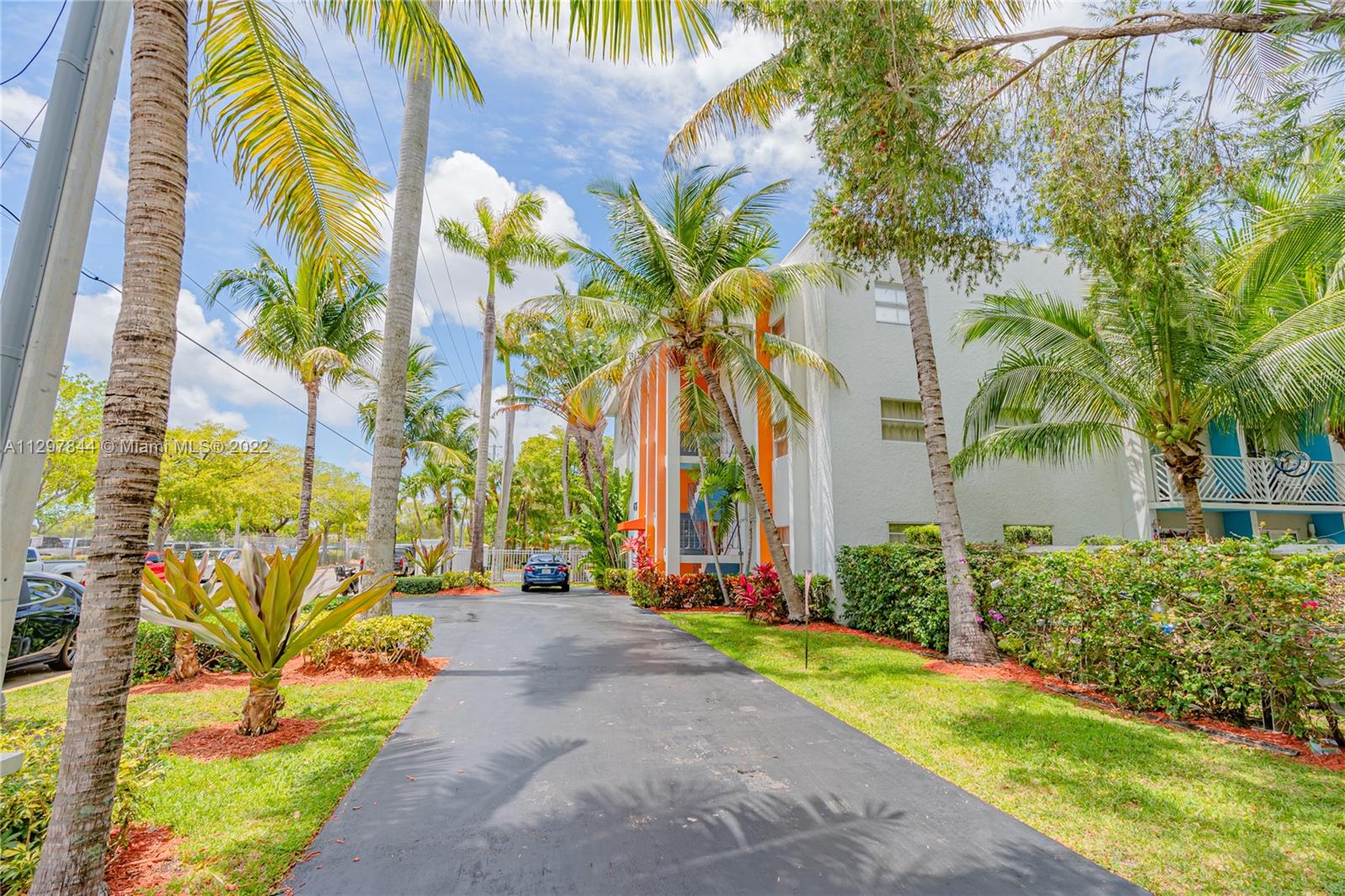 See details / sq. ft. $ 2022-12-13 0 Photo