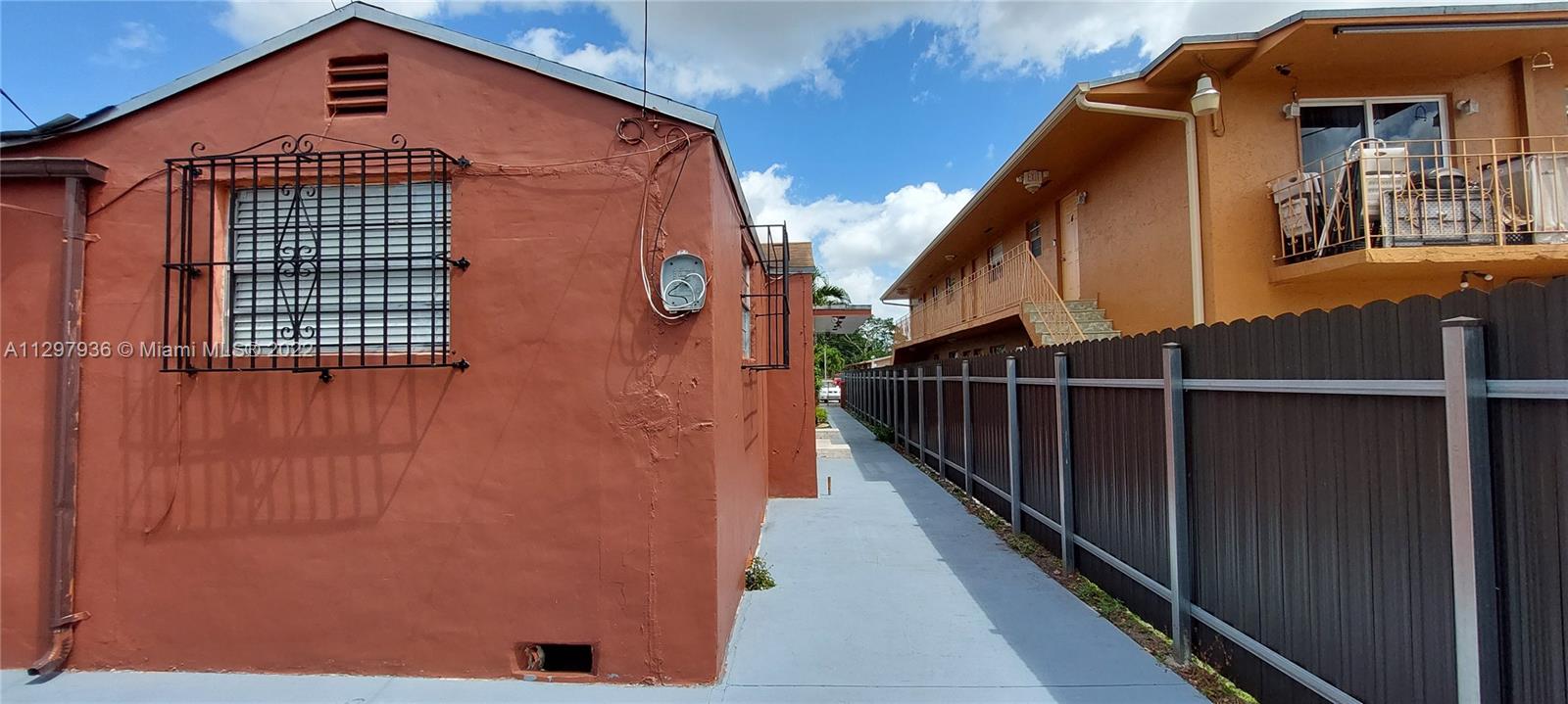 See details / 2634 sq. ft. $ 2022-11-03 0 Photo