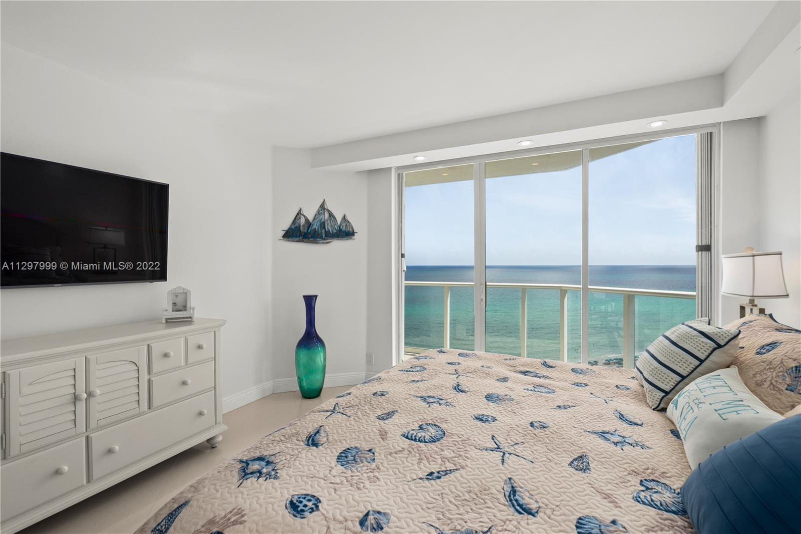 Photo of 16485 Collins Ave #1432, Sunny Isles Beach, Florida, 33160 -
