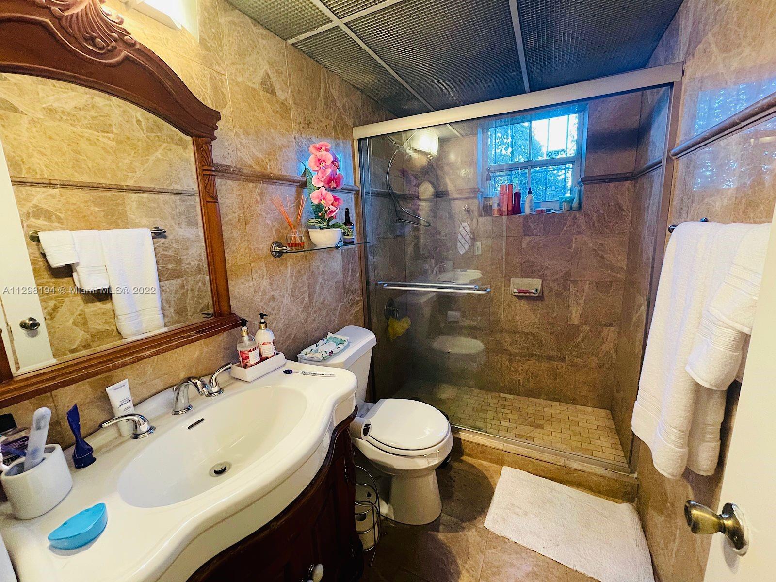 See details / 2758 sq. ft. $ 2022-12-16 0 Photo