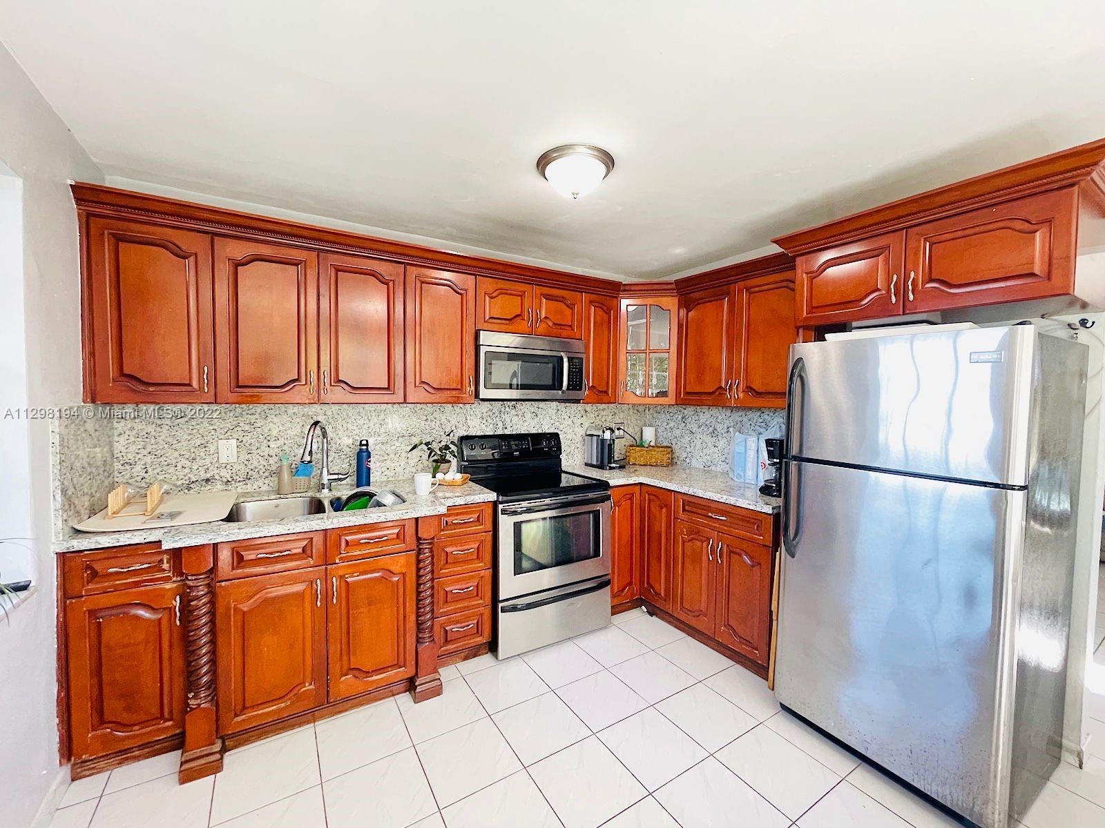 See details / 2758 sq. ft. $ 2022-12-16 0 Photo