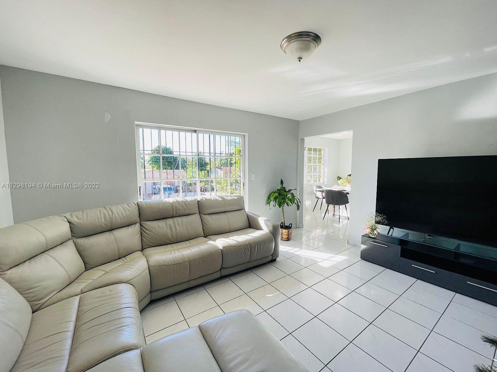 See details / 2758 sq. ft. $ 2022-12-16 0 Photo
