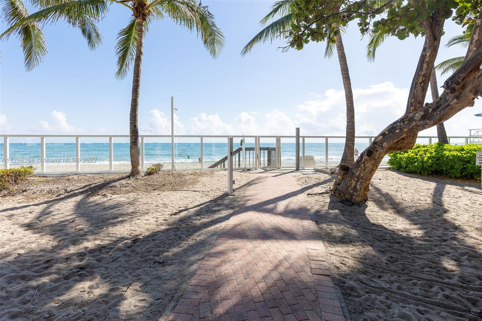 Photo of 3001 Ocean Dr #227, Hollywood, Florida, 33019 -