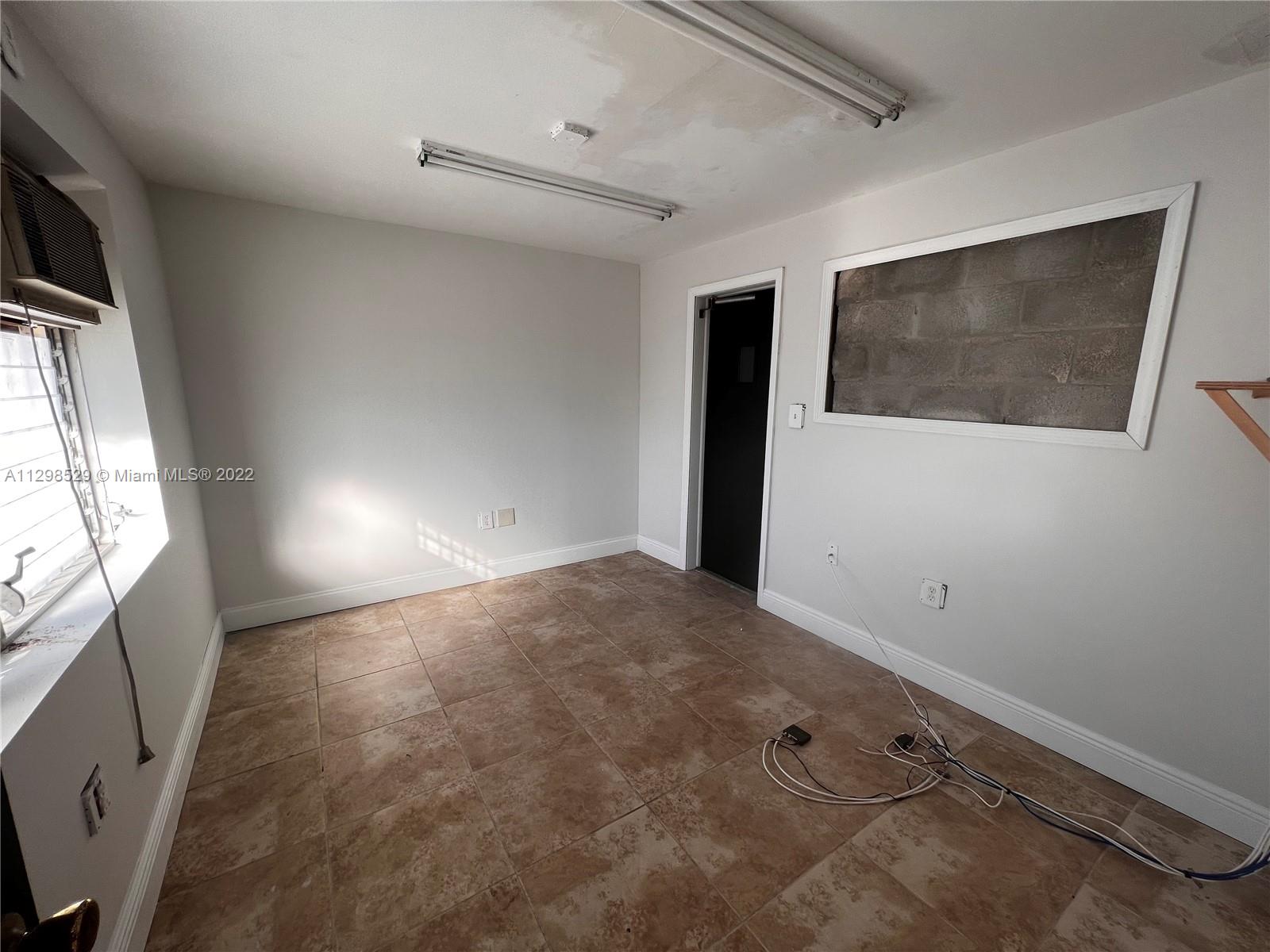See details / sq. ft. $ 2022-11-04 0 Photo