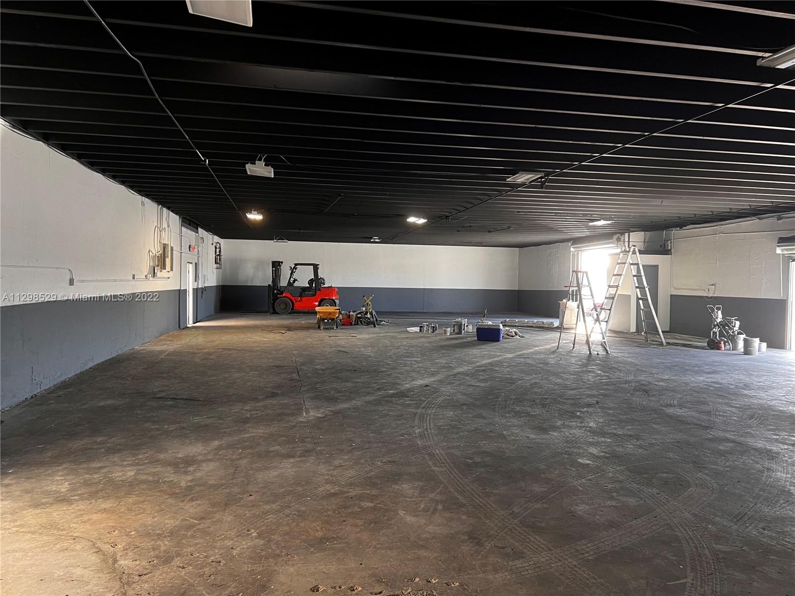 See details / sq. ft. $ 2022-11-04 0 Photo