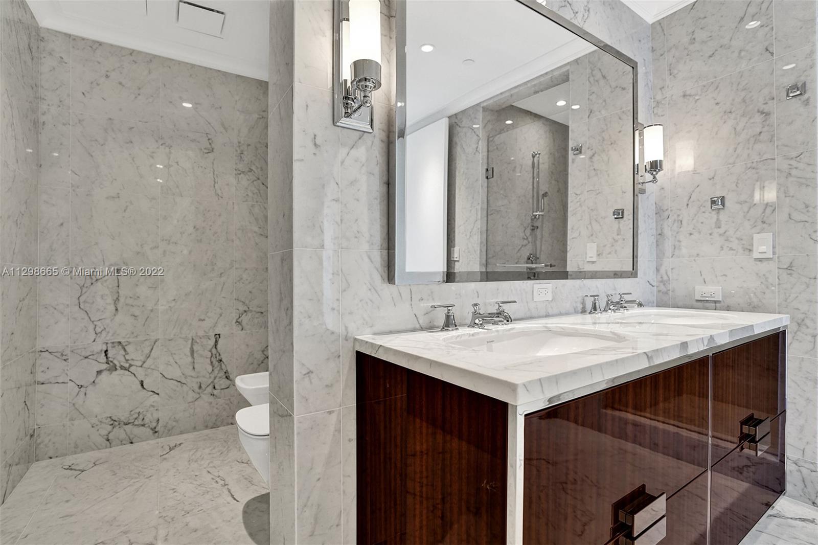 See details 1901 4 / 5 2688 sq. ft. $ 2022-11-20 0 Photo