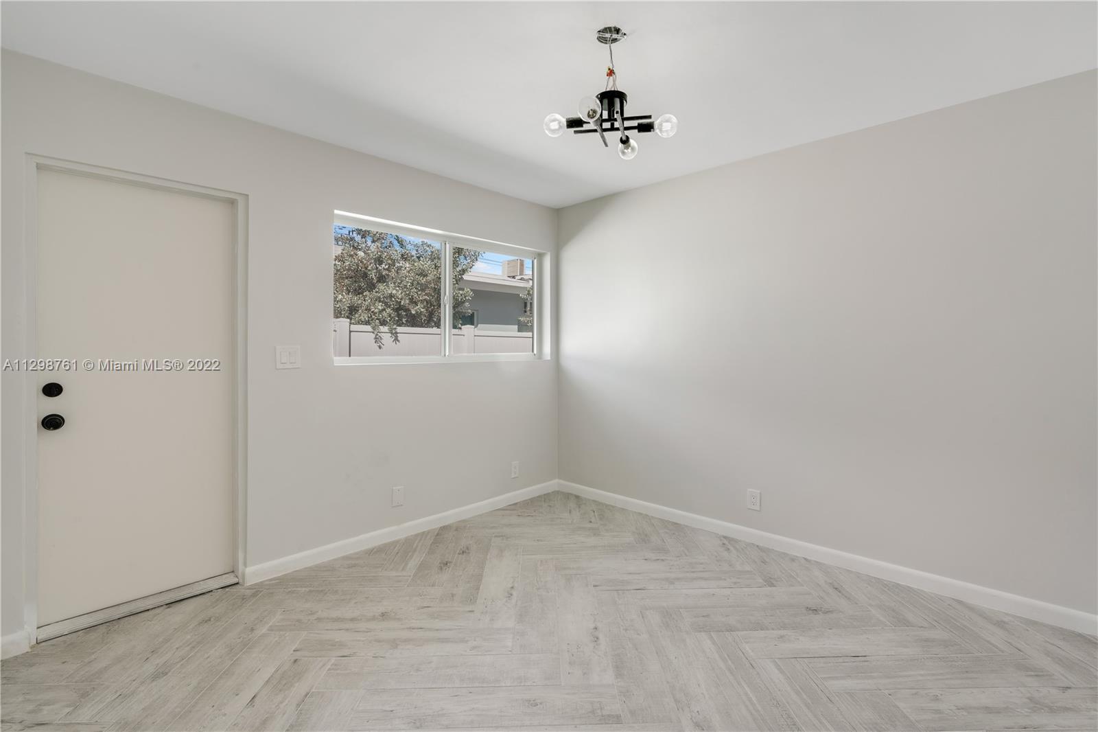 See details / 2848 sq. ft. $ 2022-11-04 0 Photo