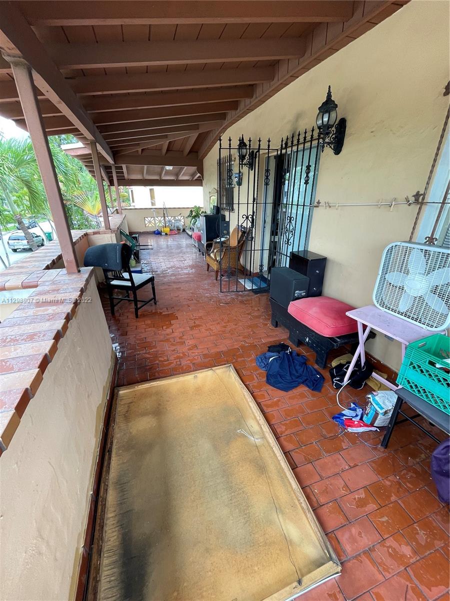 See details / 4412 sq. ft. $ 2022-11-04 0 Photo