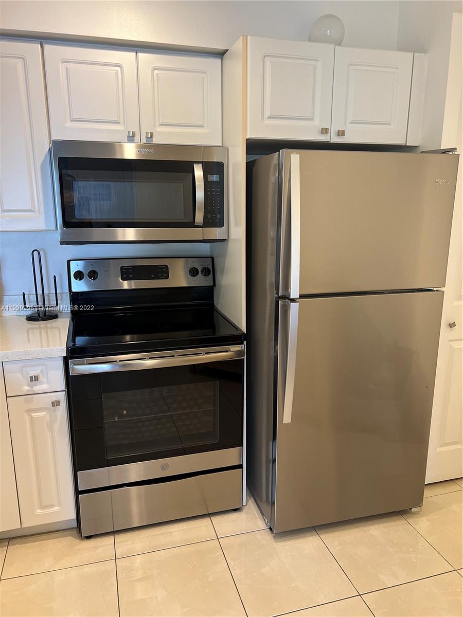 Photo of 17150 Bay Rd #2504, Sunny Isles Beach, Florida, 33160 - New appliances
