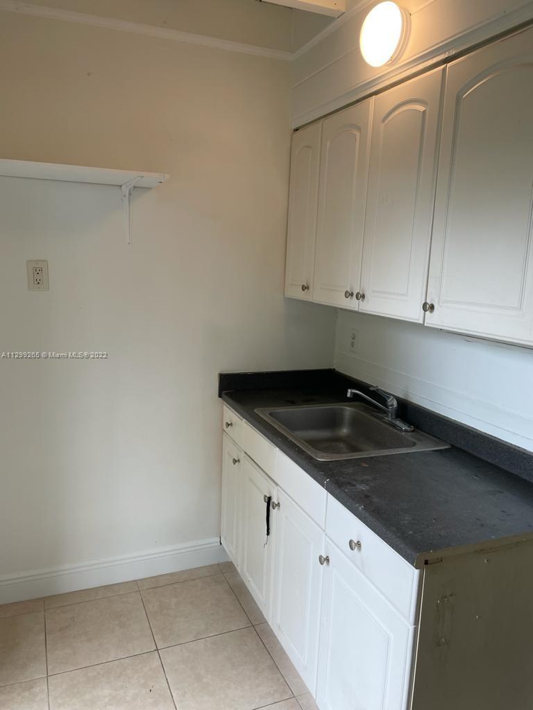 See details / 1673 sq. ft. $ 2022-11-06 0 Photo
