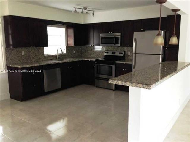 See details / 2212 sq. ft. $ 2022-11-19 0 Photo
