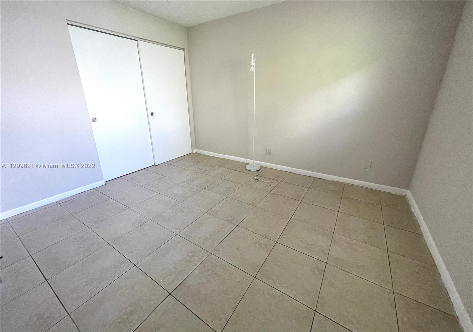 See details / 2244 sq. ft. $ 2022-11-07 0 Photo