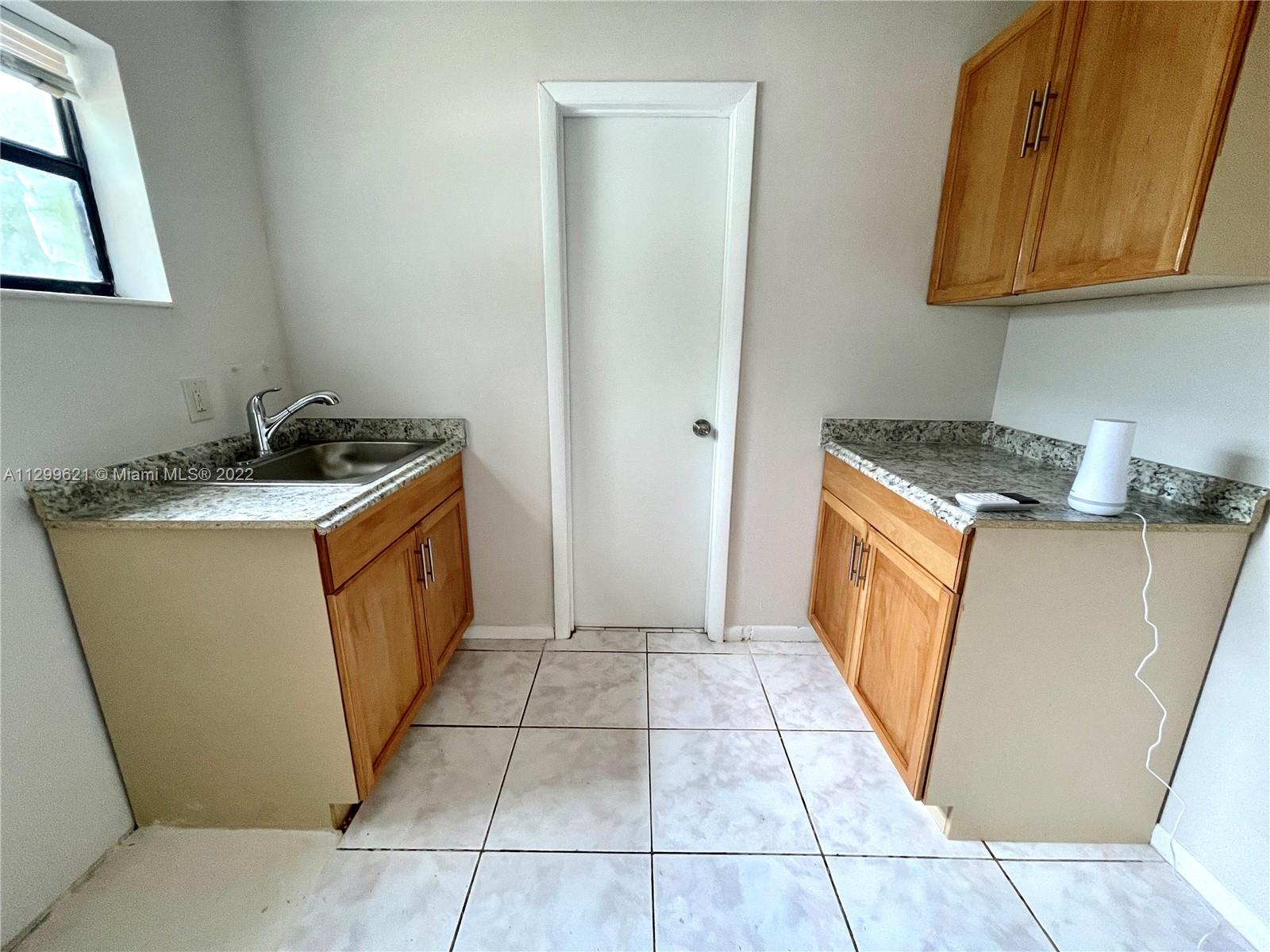 See details / 2244 sq. ft. $ 2022-11-07 0 Photo