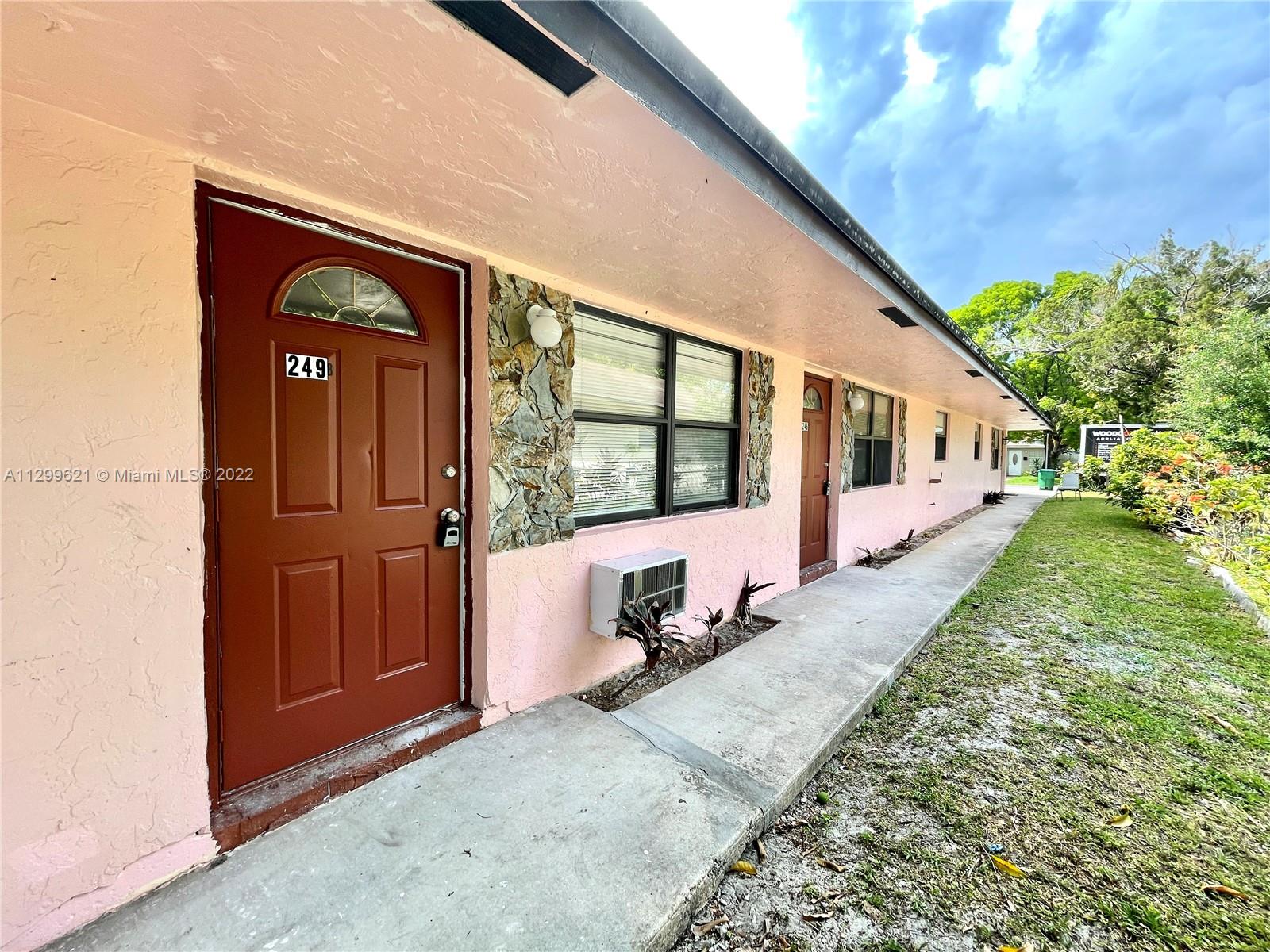 See details / 2244 sq. ft. $ 2022-11-07 0 Photo