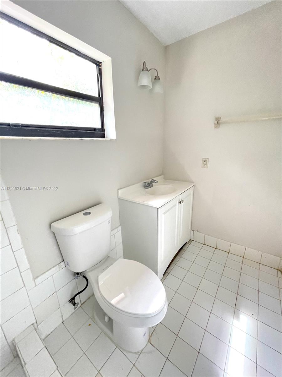 See details / 2244 sq. ft. $ 2022-11-07 0 Photo
