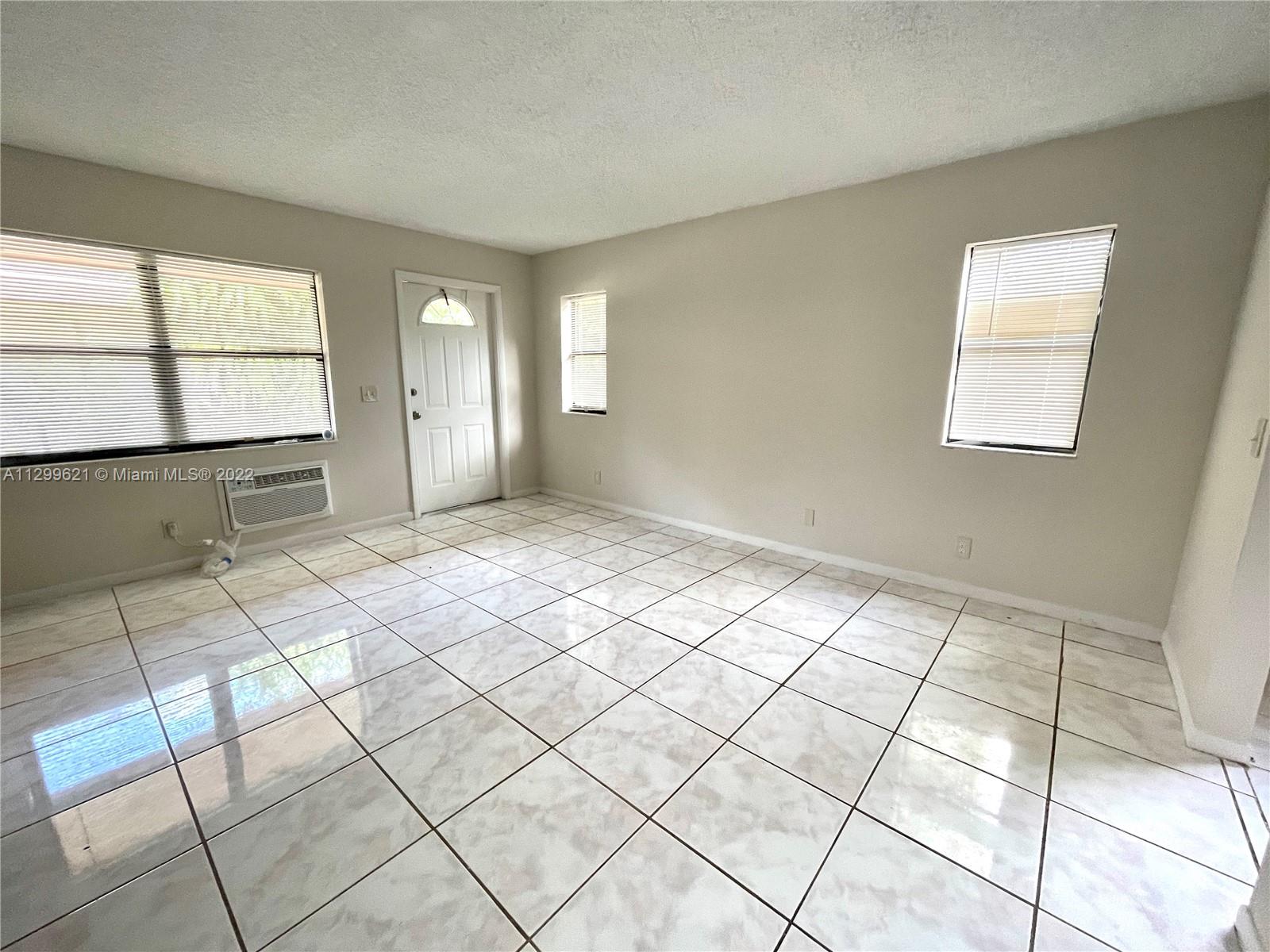 See details / 2244 sq. ft. $ 2022-11-07 0 Photo