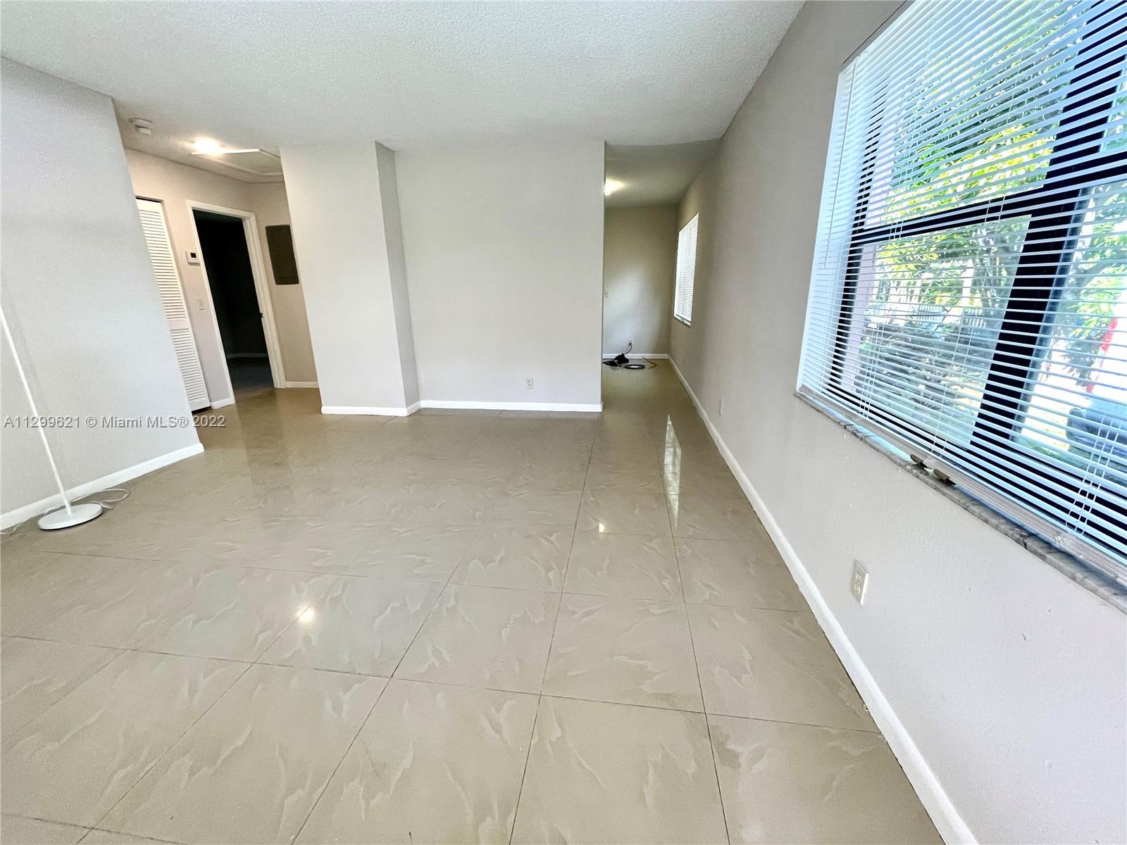 See details / 2244 sq. ft. $ 2022-11-07 0 Photo