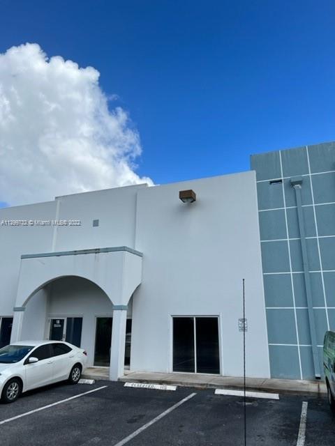 See details 105 / sq. ft. $ 2022-11-29 0 Photo